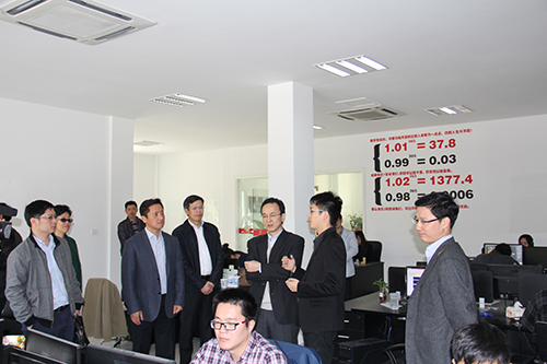 7：2015.4.15 市委常委、宣传部长万亚伟来首游调研.JPG
